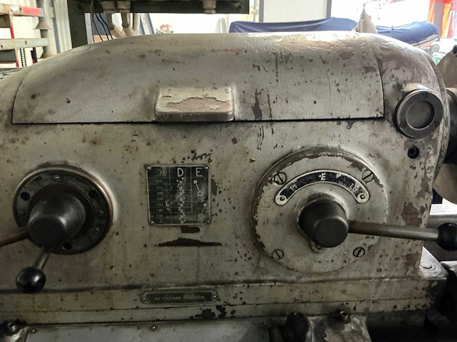 Tos universele draaibank - afbeelding 5 van  6