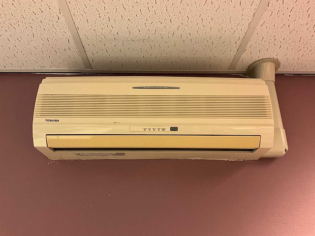 Toshiba - airconditioning installatie - afbeelding 1 van  5
