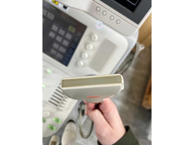 Toshiba - aplio mx (ssa-780a) - ultrasound machine - 2010 - afbeelding 26 van  28