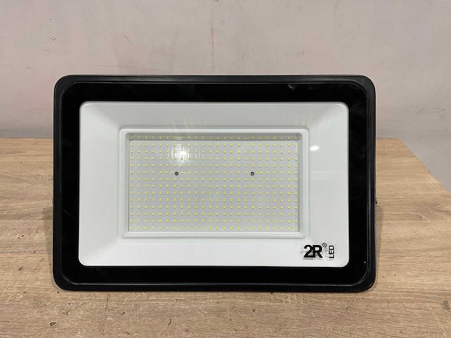 Toshiba - cct led chips - led floodlight 300 watt - afbeelding 4 van  8