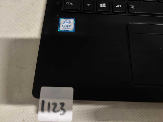 Toshiba - laptop - afbeelding 2 van  3