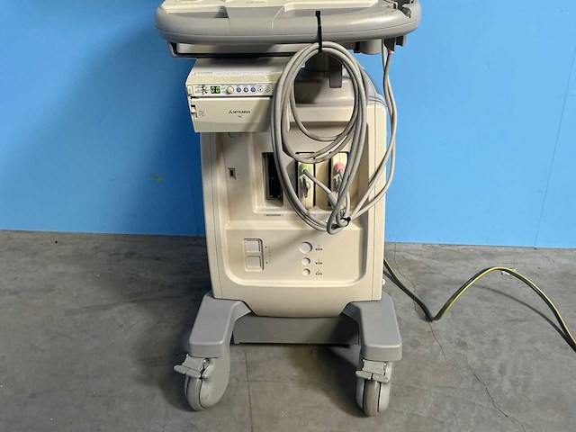 Toshiba - nemio mx / ssa-590a - ultrasound machine - 2011 - afbeelding 2 van  8