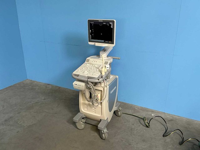 Toshiba - nemio mx / ssa-590a - ultrasound machine - 2013 - afbeelding 1 van  9