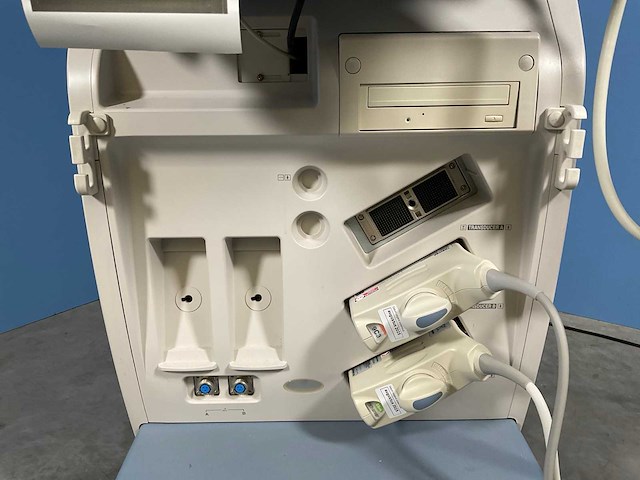 Toshiba - xario xg echografietoestel en transducers pvt-375at pvt-661vt - 9c3 - 2008 - afbeelding 3 van  16