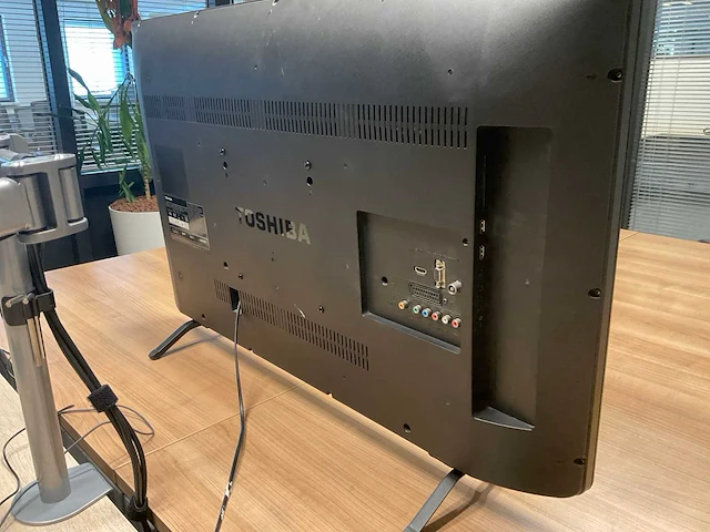 Toshiba 40l2433d televisie - afbeelding 4 van  5