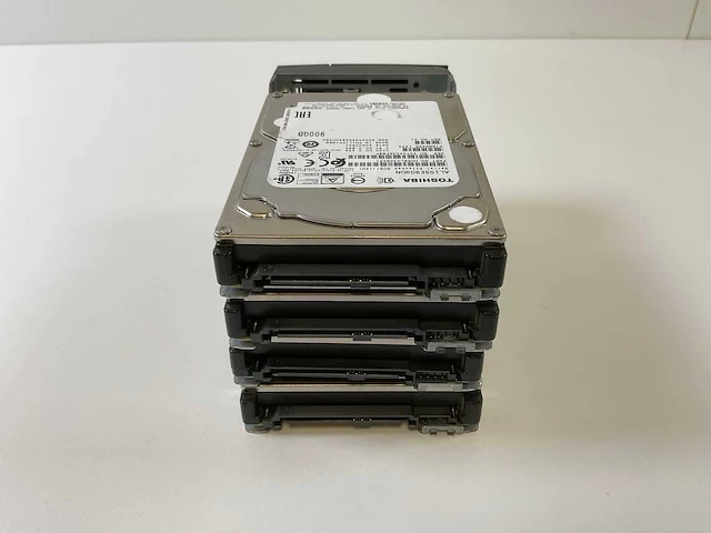 Toshiba 4x 900 gb sas(al15seb090n) hdds (4x) - afbeelding 3 van  9
