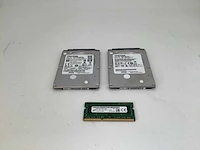 Toshiba 500gb sata harde schijf (2x) plus 4gb ddr3 laptop geheugen (1x) computeronderdeel (3x)