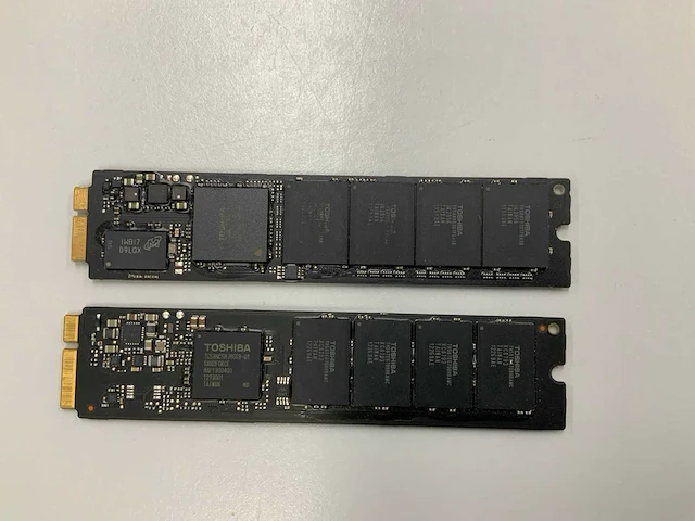 Toshiba 64gb ssd voor macbook air (2x) - afbeelding 2 van  2