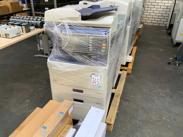 Toshiba 7x e-studio2050c en 1x e-studio2055c printers (8x) plus service delen - afbeelding 1 van  1