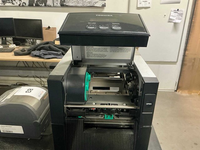 Toshiba b-sa4tm labelprinter - afbeelding 3 van  4