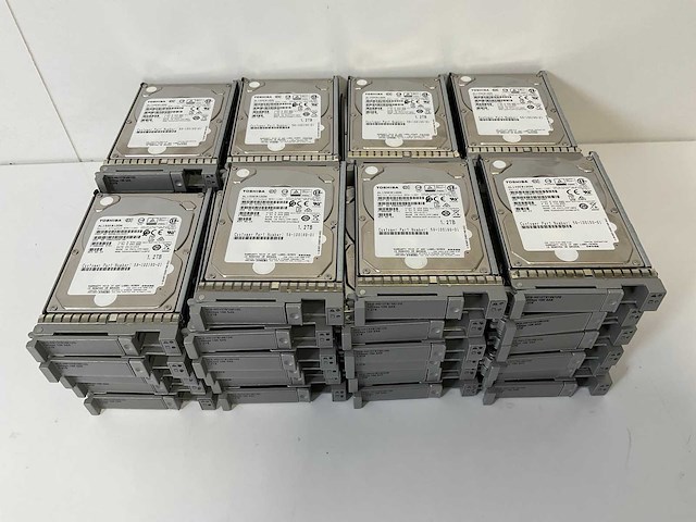 Toshiba (hdebf01jaa51) 1.2 tb sas hdds (43x) - afbeelding 2 van  9
