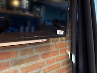 Toshiba lcd colour televisie met muurbeugel - afbeelding 3 van  6