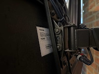 Toshiba lcd colour televisie met muurbeugel - afbeelding 5 van  6