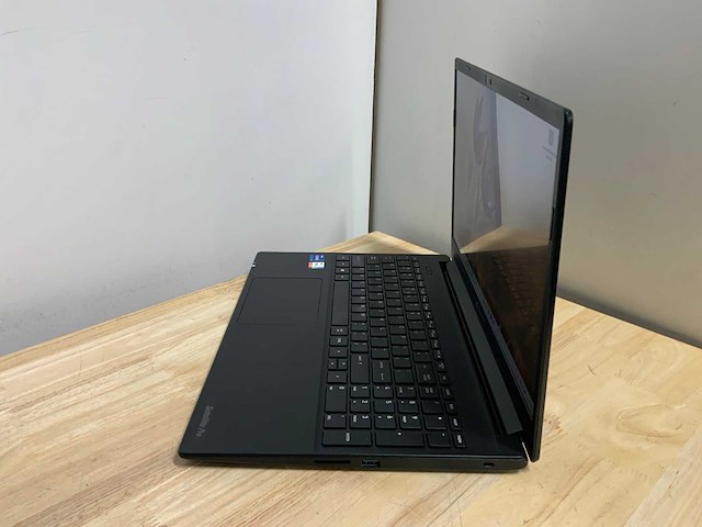 Toshiba satellite pro l50-j-10i laptop - afbeelding 6 van  8
