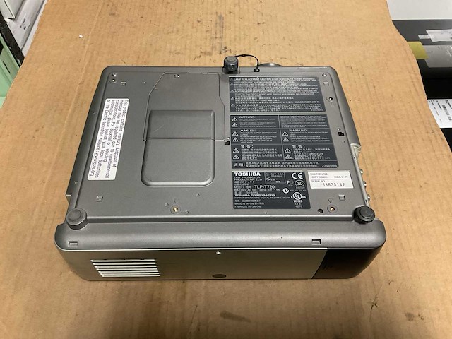 Toshiba tlp-t720 projector - afbeelding 6 van  7