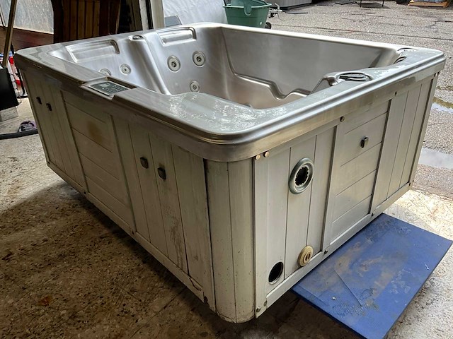 Total relax jacuzzi - afbeelding 6 van  13