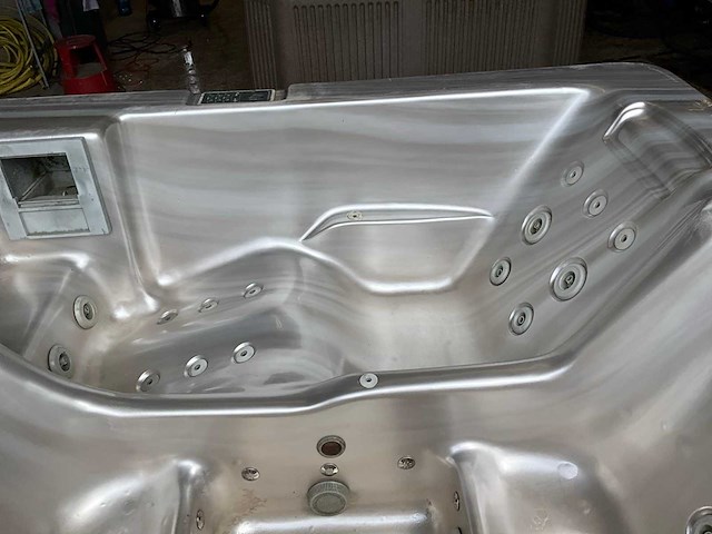 Total relax jacuzzi - afbeelding 9 van  13