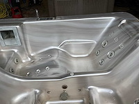 Total relax jacuzzi - afbeelding 9 van  13