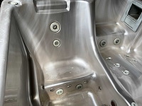 Total relax jacuzzi - afbeelding 10 van  13