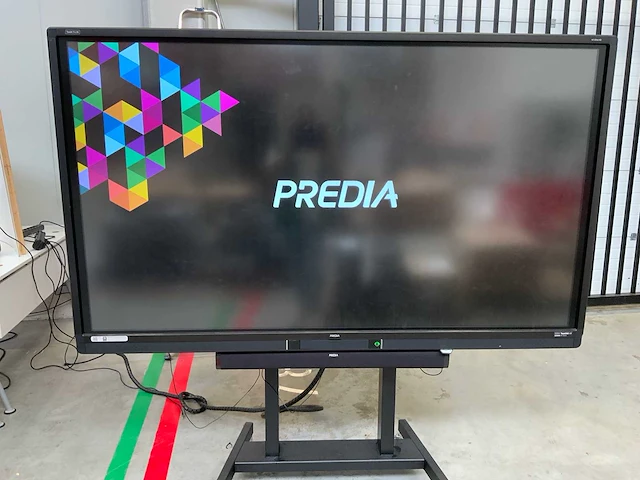 Touch pro - 86" (ots-uhd86v1t1) 4k uhd interactief touchscreen on rolling stand - afbeelding 1 van  5