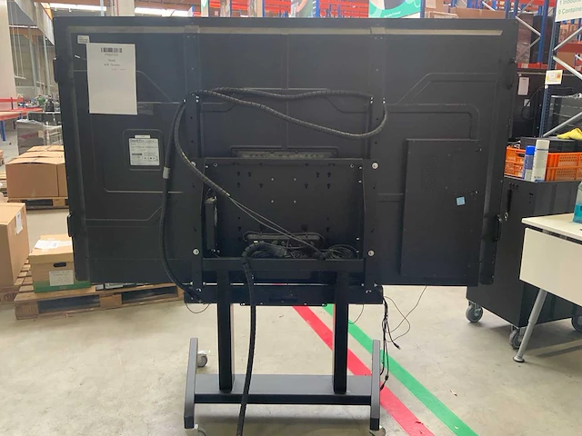 Touch pro - 86" (ots-uhd86v1t1) 4k uhd interactief touchscreen on rolling stand - afbeelding 4 van  5