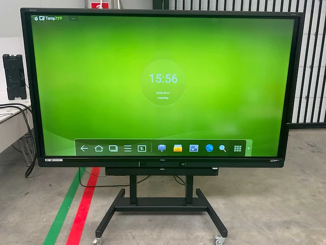 Touch pro - 86" (ots-uhd86v1t1) 4k uhd interactief touchscreen on rolling stand - afbeelding 1 van  5