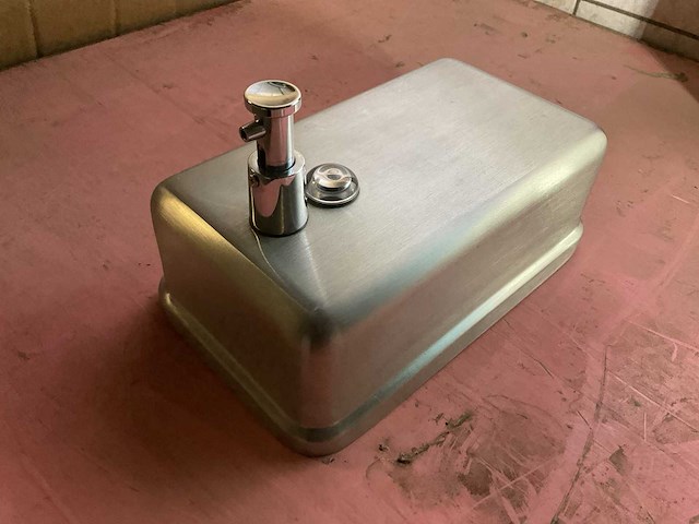 Tough guy vertical soap dispenser (4x) - afbeelding 1 van  3