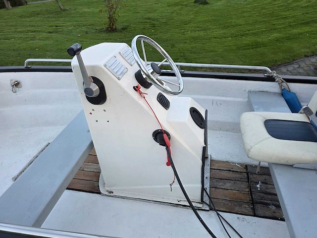 Tourboot - + honda 10 pk 4 takt - consoleboot en visboot - afbeelding 9 van  26