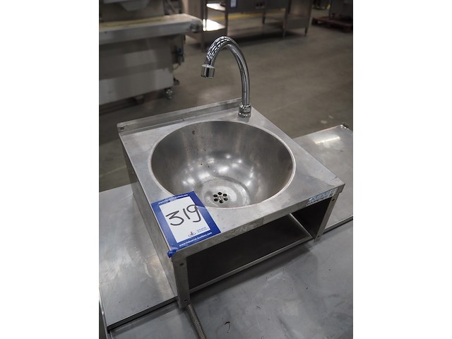 Tournus - afbeelding 1 van  7