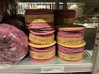 Touw, draad, pushpins, vilt - afbeelding 20 van  48