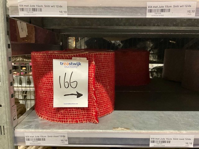 Touw, draad, pushpins, vilt - afbeelding 30 van  48