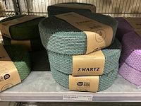 Touw, draad, pushpins, vilt - afbeelding 42 van  48