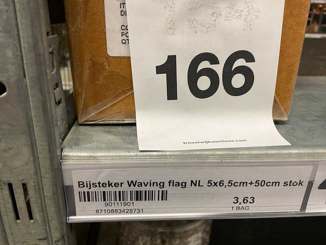 Touw, draad, pushpins, vilt - afbeelding 44 van  48