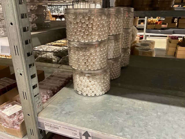 Touw, draad, pushpins, vilt - afbeelding 45 van  48