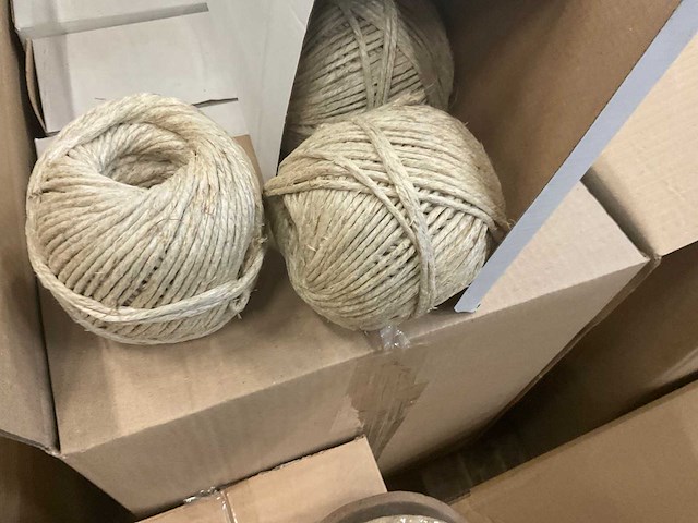 Touw, kaarsen, babydecoratie - afbeelding 16 van  16