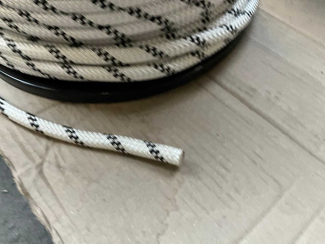 Touw - afbeelding 5 van  6