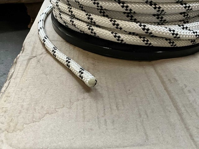 Touw - afbeelding 6 van  6