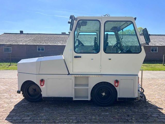Tow tractor / warehouse tugger met hefplateau - afbeelding 12 van  73