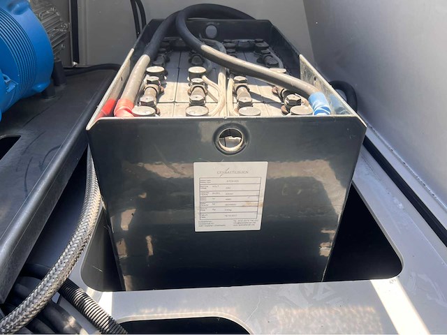 Tow tractor / warehouse tugger met hefplateau - afbeelding 40 van  73