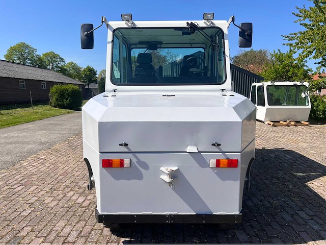 Tow tractor / warehouse tugger met hefplateau - afbeelding 72 van  73