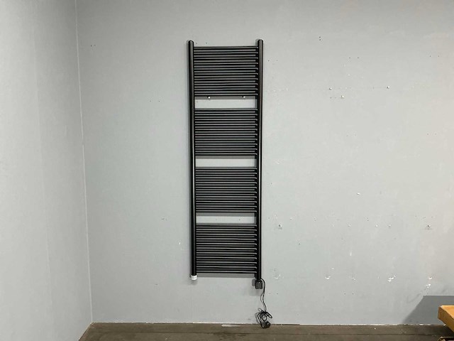 Towel heater - designradiator 55 x 180 cm - afbeelding 7 van  14