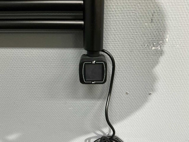 Towel heater - designradiator 55 x 180 cm - afbeelding 9 van  14