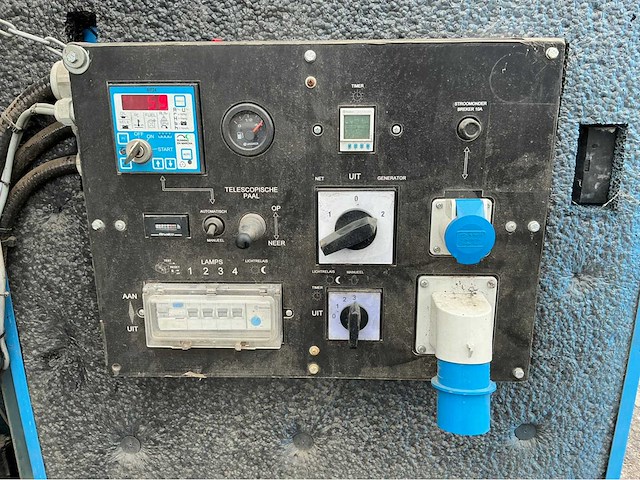 Tower light hydro power box stationaire lichtmast - afbeelding 13 van  23