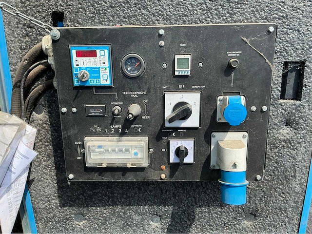 Tower light hydro power box stationaire lichtmast - afbeelding 6 van  17