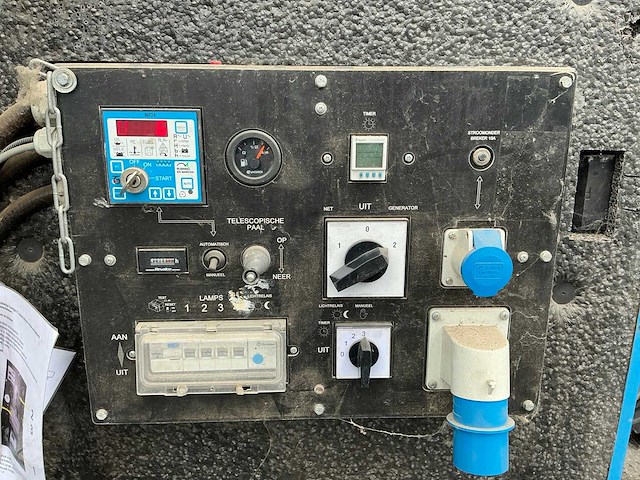 Tower light hydro power box stationaire lichtmast - afbeelding 6 van  17