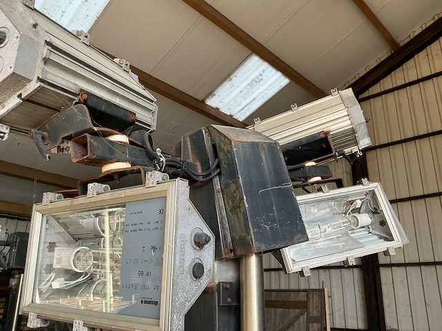 Tower light noodstroomaggregaat - afbeelding 9 van  17