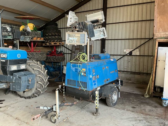 Tower light noodstroomaggregaat - afbeelding 1 van  17