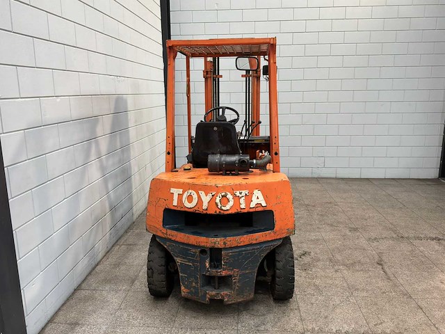 Toyota - 02-5fd20 - vorkheftruck - afbeelding 13 van  17