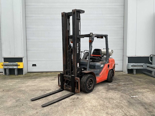Toyota - 02-8-fgjf-35 - forklift trucks - 2016 - afbeelding 1 van  10