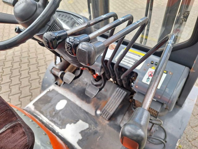 Toyota - 1995 - 02 6fgf30 - vorkheftruck triplex -free-lift - side-shift - afbeelding 9 van  11